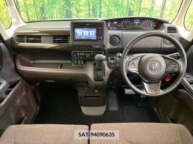 Honda N BOX 2022-01 333912-1