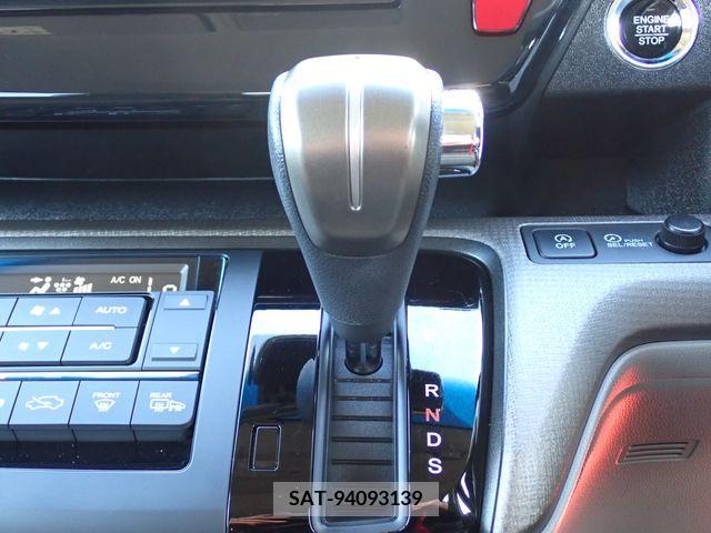 Honda STEP WGN 2020-04 334768-11