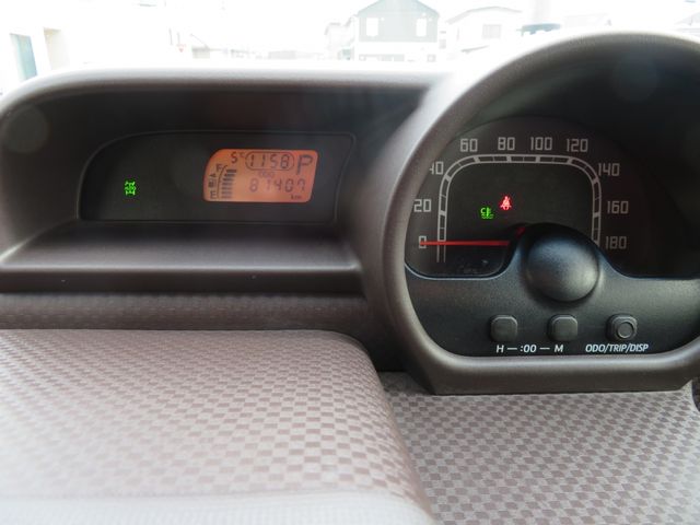 Toyota PORTE 2013-07 27405-17
