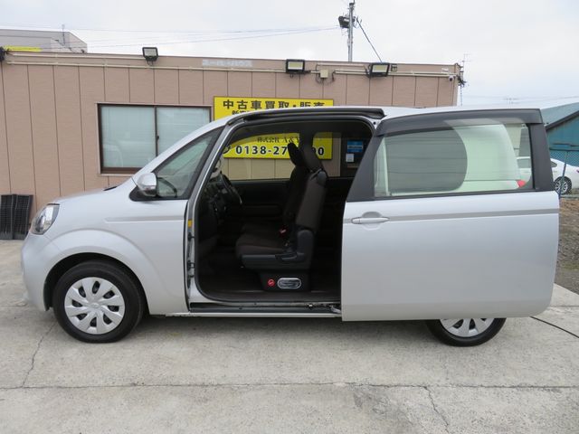 Toyota PORTE 2013-07 27405-8