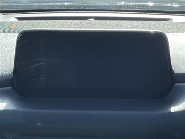 Mazda CX-8 2018-06 25944-26