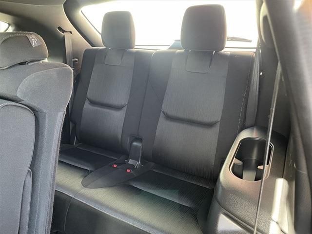 Mazda CX-8 2018-06 25944-22