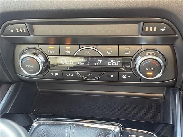 Mazda CX-8 2018-06 25944-28