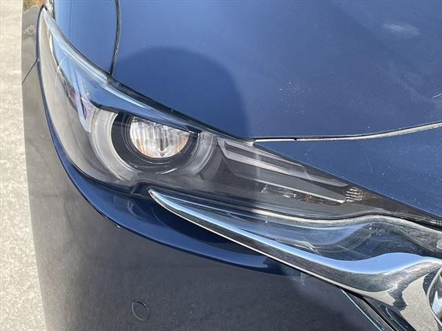 Mazda CX-8 2018-06 25944-9