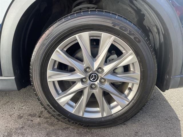 Mazda CX-8 2018-06 25944-12