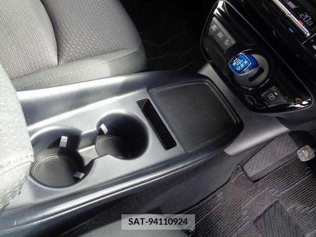 Toyota PRIUS 2019-03 231685-14