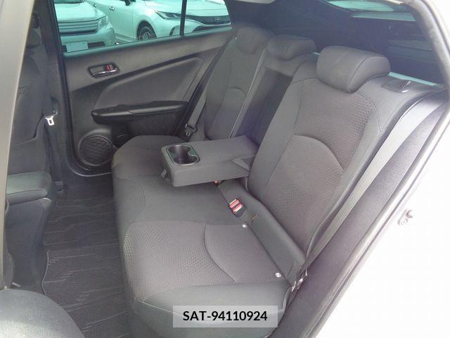 Toyota PRIUS 2019-03 231685-6
