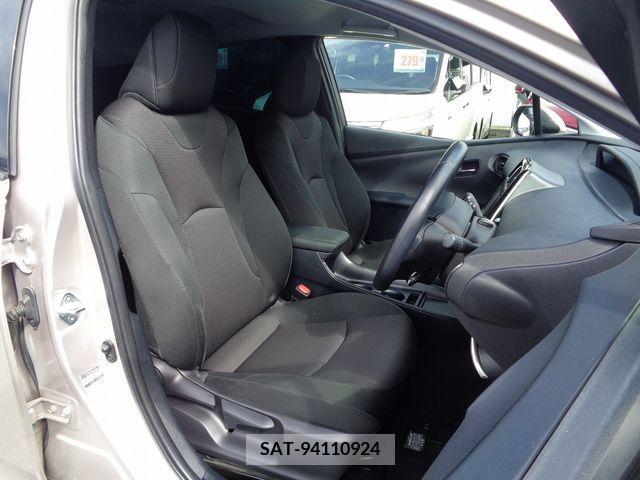 Toyota PRIUS 2019-03 231685-3
