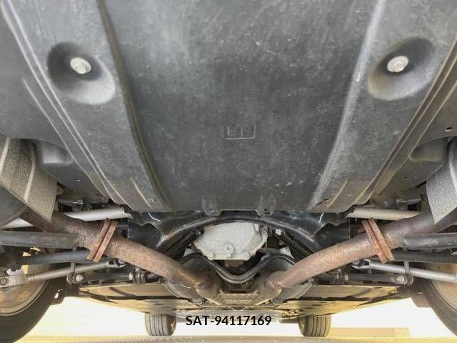 Nissan FUGA 2017-02 270726-19