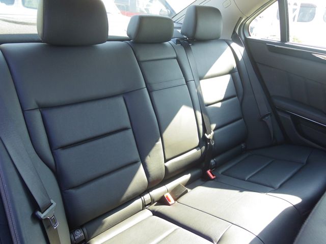 Mercedes Benz E-CLASS 2009-09 19302-19