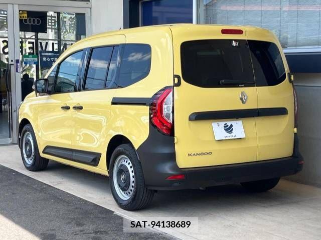 Renault KANGOO 2023-02 283106-17
