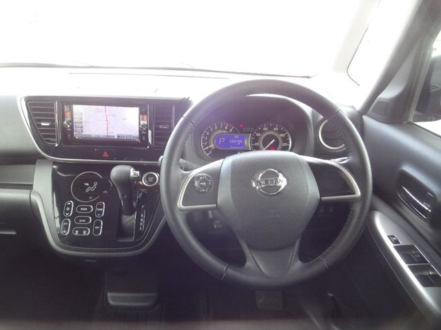 Nissan DAYZ ROOX 2015-11 13089-9