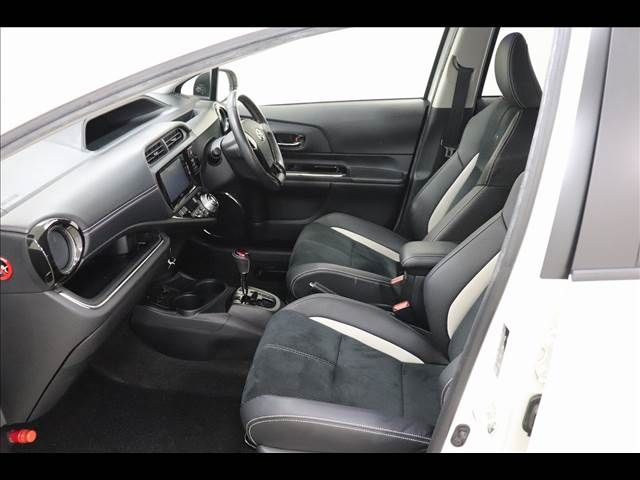 Toyota AQUA 2014-03 16382-11