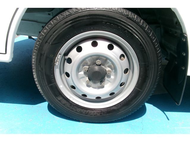 Mazda BONGO VAN 2015-09 2328-8