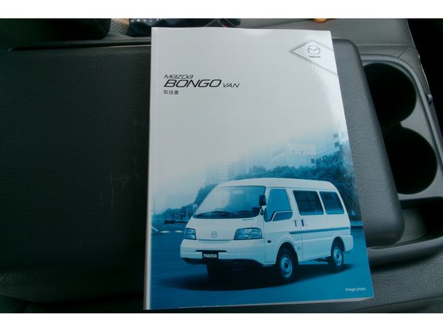 Mazda BONGO VAN 2015-09 2328-22