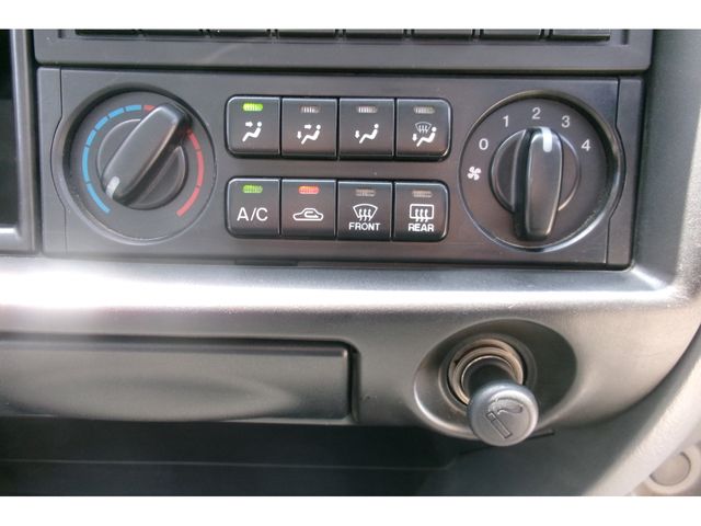 Mazda BONGO VAN 2015-09 2328-14