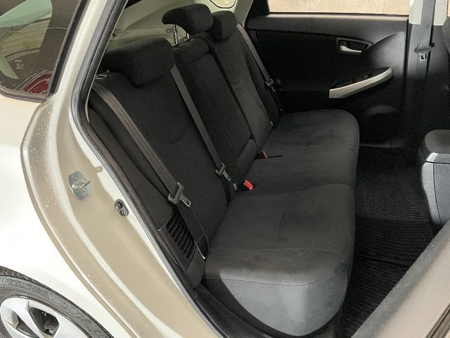 Toyota PRIUS 2014-12 186155-11
