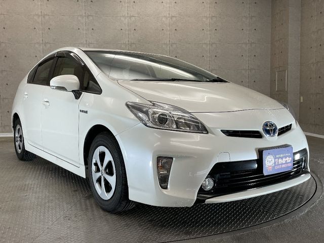 Toyota PRIUS 2014-12 186155-5