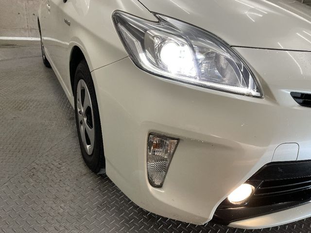 Toyota PRIUS 2014-12 186155-9