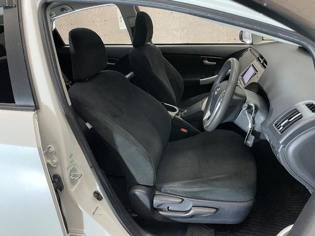 Toyota PRIUS 2014-12 186155-10
