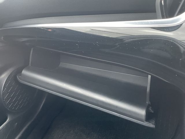 Toyota PRIUS PHV 2017-03 27743-19
