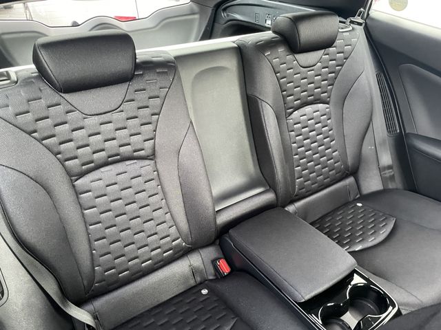 Toyota PRIUS PHV 2017-03 27743-6