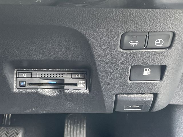 Toyota PRIUS PHV 2017-03 27743-17
