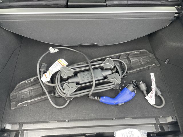 Toyota PRIUS PHV 2017-03 27743-8