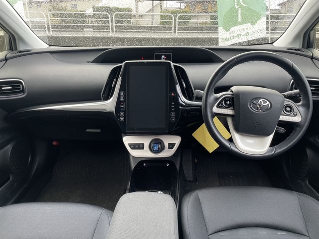 Toyota PRIUS PHV 2017-03 27743-3