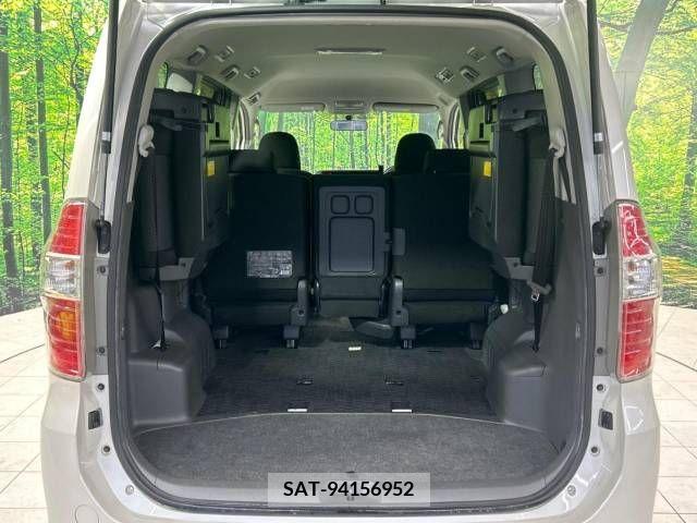 Toyota NOAH 2007-10 344046-11