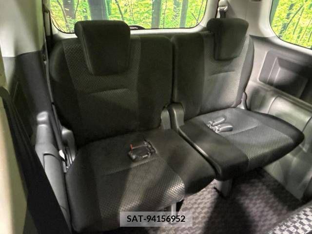 Toyota NOAH 2007-10 344046-10