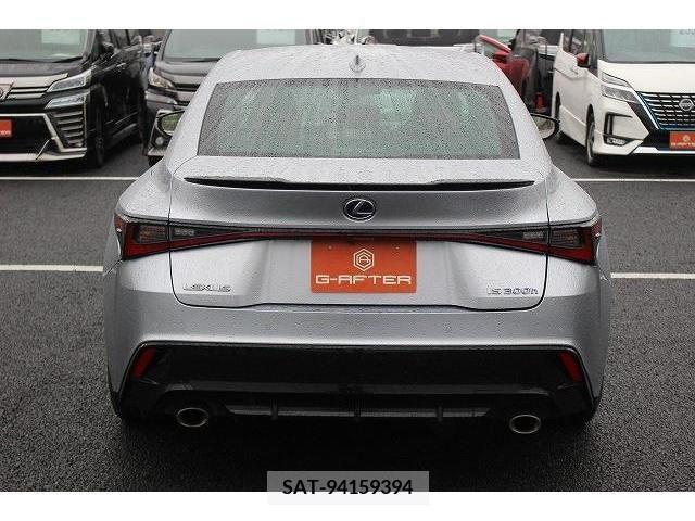 Lexus IS 2021-05 388109-7