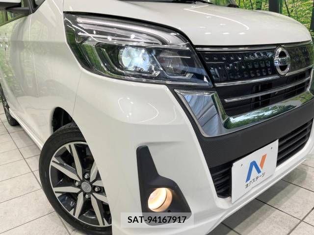 Nissan DAYZ 2017-10 353589-12
