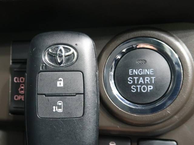 Toyota ROOMY 2023-04 189937-8
