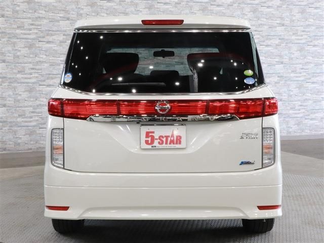 Nissan ELGRAND 2010-09 1852-6