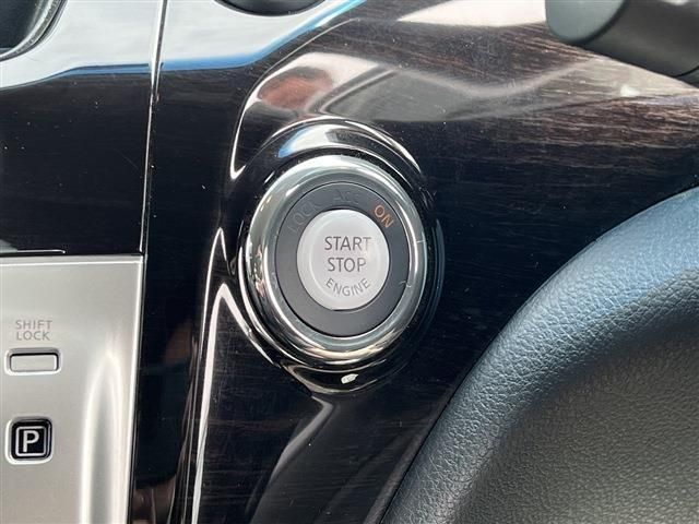 Nissan ELGRAND 2010-09 1852-10