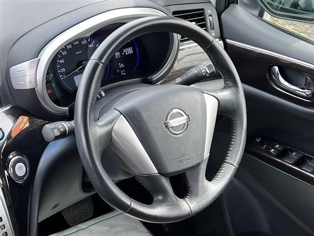 Nissan ELGRAND 2010-09 1852-9