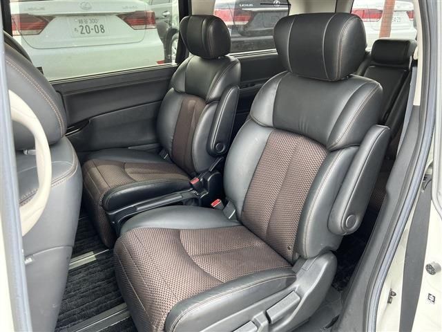 Nissan ELGRAND 2010-09 1852-17