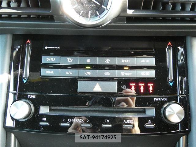 Lexus IS 2023-05 275419-12