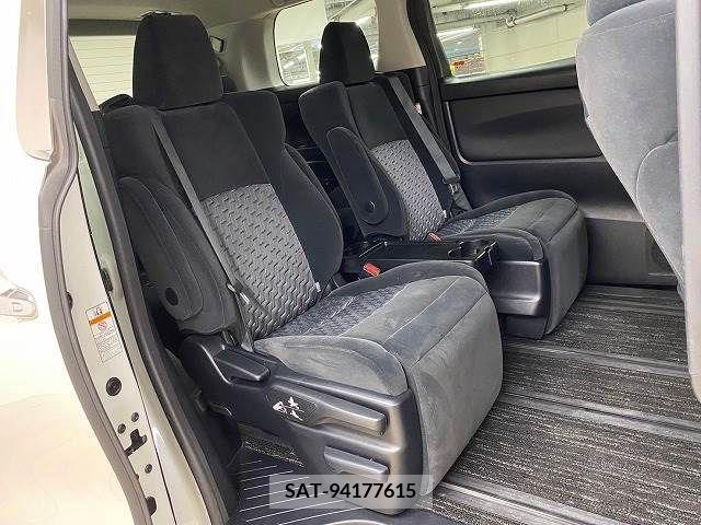 Toyota VELLFIRE 2015-06 331886-9