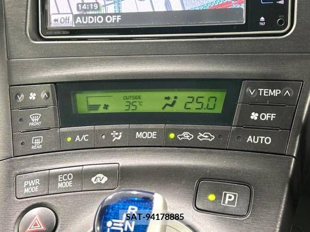 Toyota PRIUS 2010-02 366428-6
