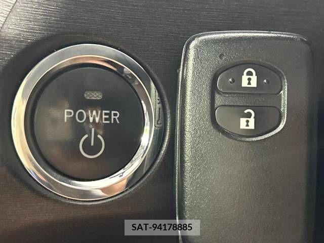 Toyota PRIUS 2010-02 366428-4