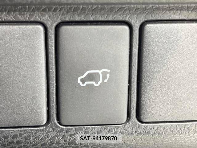 Toyota HARRIER 2018-10 331580-7