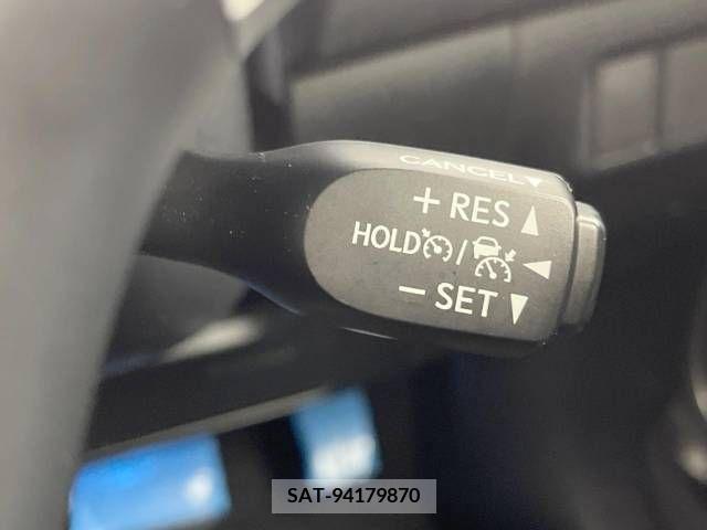 Toyota HARRIER 2018-10 331580-5
