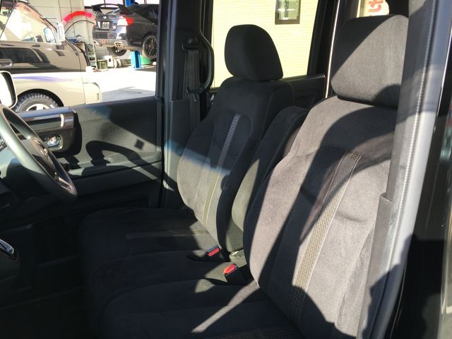 Honda N BOX CUSTOM 2019-03 190078-10