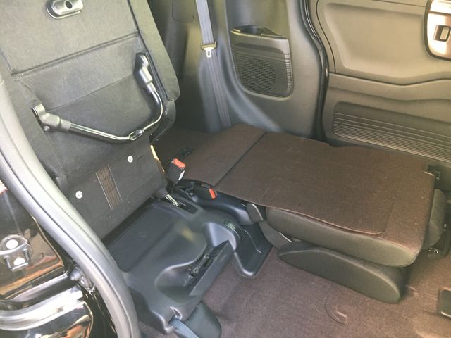 Honda N BOX CUSTOM 2019-03 190078-15