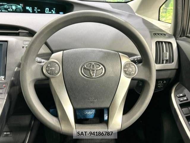 Toyota PRIUS 2013-02 219851-19