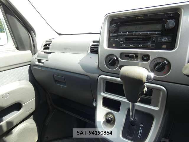 Daihatsu ATRAI WAGON 2005-06 356433-13