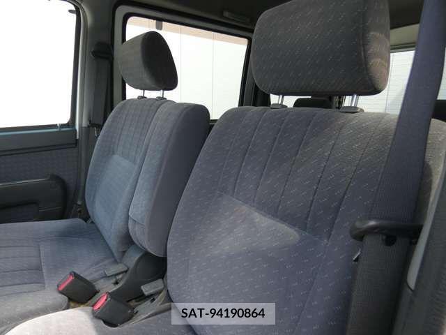 Daihatsu ATRAI WAGON 2005-06 356433-8