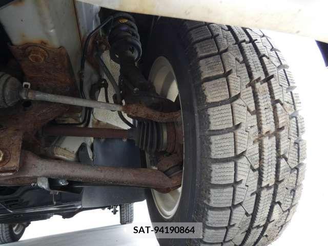 Daihatsu ATRAI WAGON 2005-06 356433-17